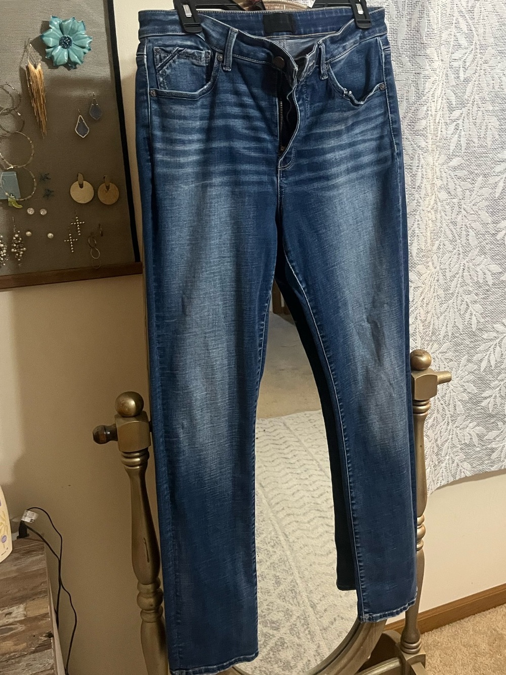 Buckle Women's Distressed Dark Blue Straight-Leg Jeans